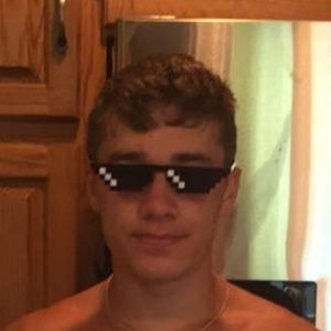 Meet your Posher, Carson